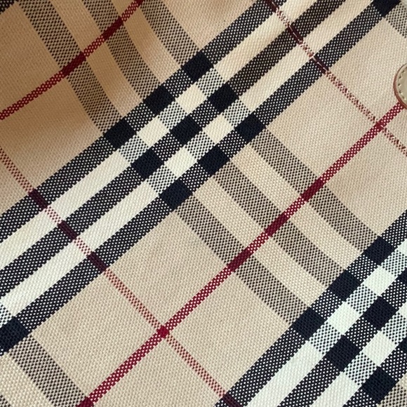 Authentic Burberry Canvas Tote Bag - Picture 12 of 16